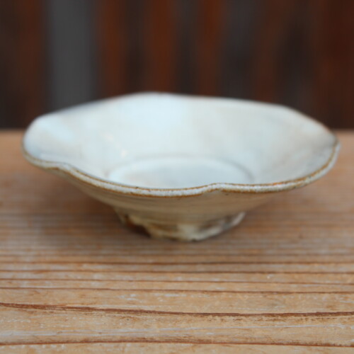 粉引輪花豆皿Ｊ