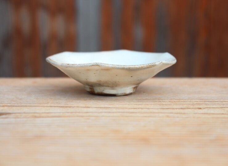 粉引輪花豆皿Ｊ