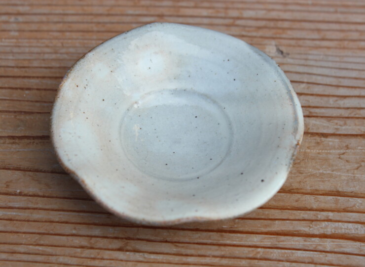 粉引輪花豆皿Ｋ