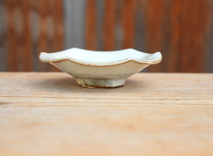 粉引輪花豆皿Ｌ