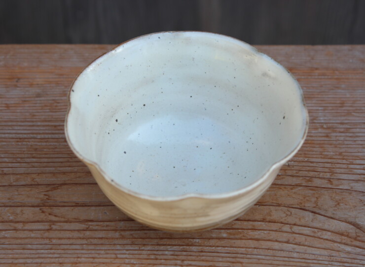 刷毛目輪花鉢Ｌ