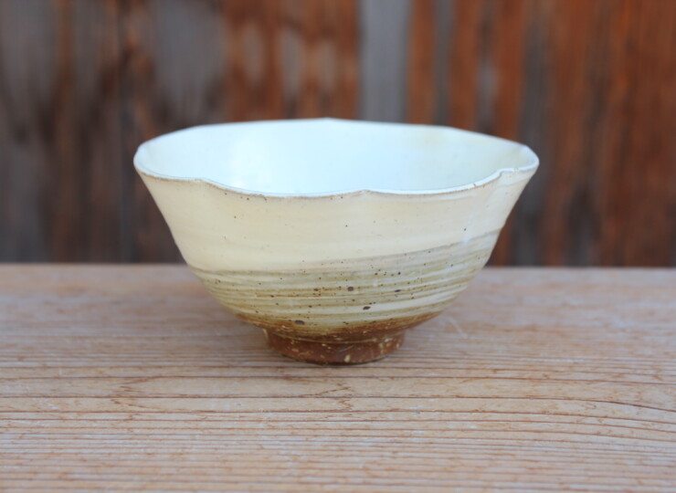 刷毛目輪花鉢Ｉ