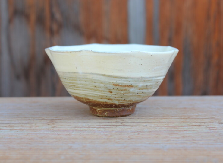 刷毛目輪花鉢Ｉ