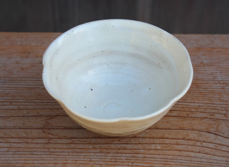 刷毛目輪花鉢Ｉ