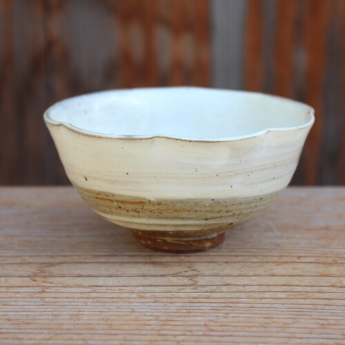 刷毛目輪花鉢Ｊ