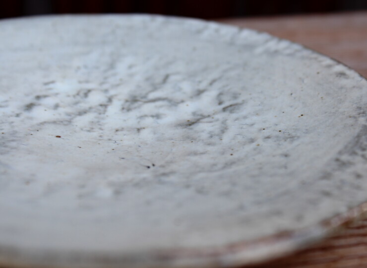 刷毛目石目皿Ａ