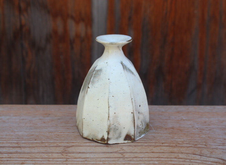 粉引面取花入Ａ