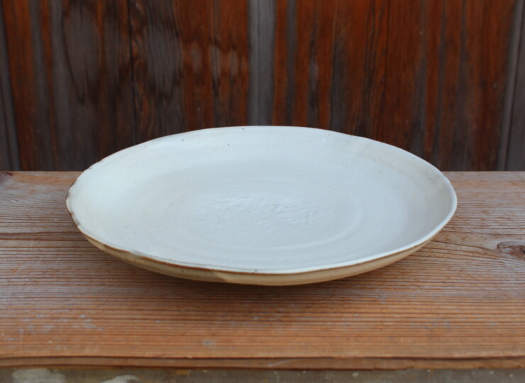 粉引面取石目大皿Ｍ